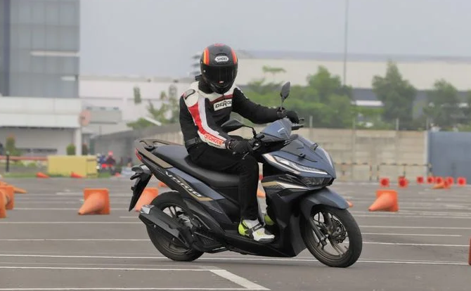 Menjelajahi Tempat Terbaik untuk Mengendarai Honda Vario 125