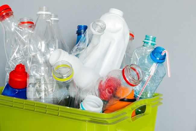 Strategi DLH Menghadapi Masalah Sampah Plastik Nasional